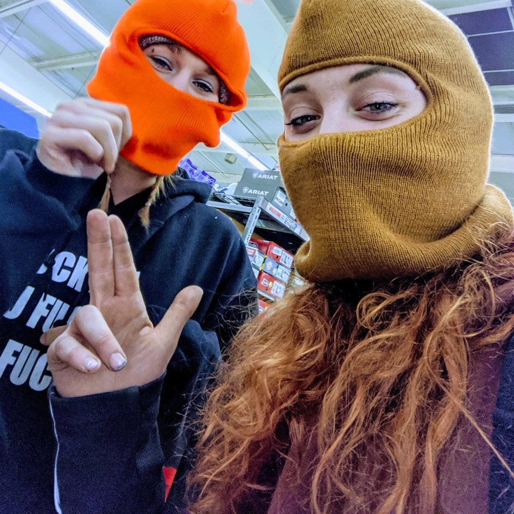 Meet your Posher, Taylor